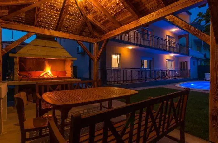 Sunset Апартаменты Каштела